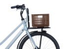 basil_crate_fietskrat_gerecycled_s_175_liter_bruin_21115_1018816_1678105855